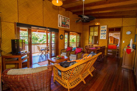 1770 Beach Shacks - Grafton Accommodation 12
