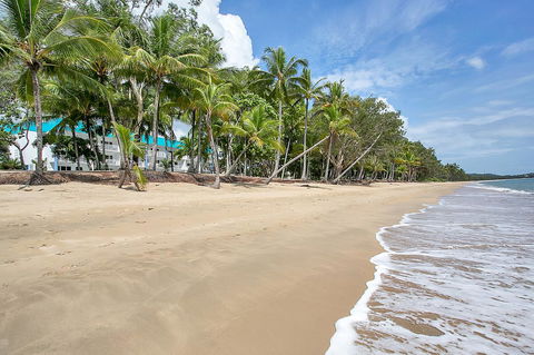 Agincourt Beachfront Apartments - Grafton Accommodation 9