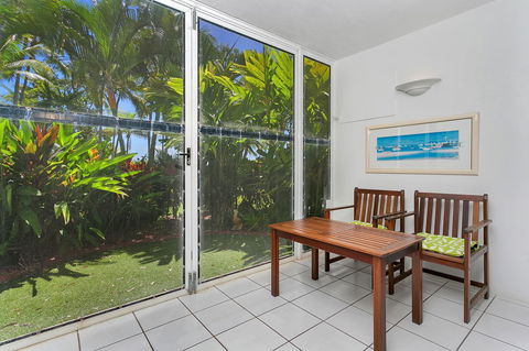 Agincourt Beachfront Apartments - Grafton Accommodation 13