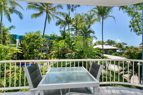 Agincourt Beachfront Apartments - Grafton Accommodation 4
