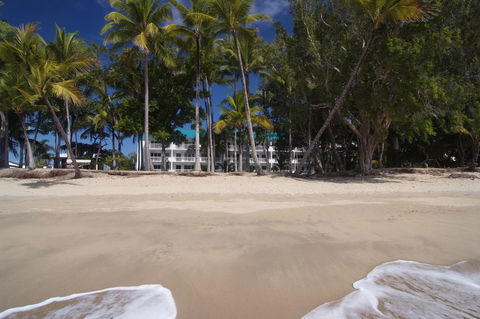 Agincourt Beachfront Apartments - Grafton Accommodation 24