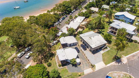 Sunset Cabins 1770 - Grafton Accommodation 6