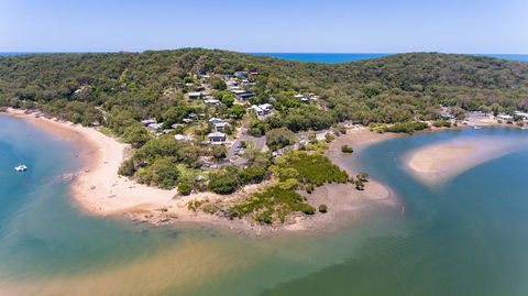 Sunset Cabins 1770 - Grafton Accommodation 3