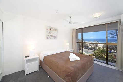 Coolum Caprice - Grafton Accommodation 6