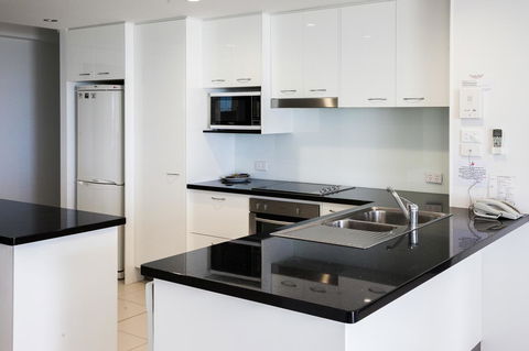Coolum Caprice - Grafton Accommodation 9