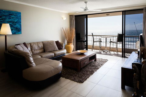 Coolum Caprice - Grafton Accommodation 1