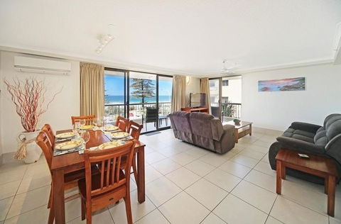 Coolum Caprice - Grafton Accommodation 7