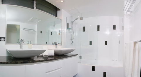 Poinciana 112 - Grafton Accommodation 11