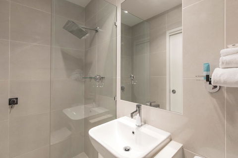 Noosa Shores Resort - Grafton Accommodation 18