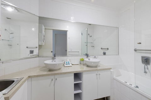 Noosa Shores Resort - Grafton Accommodation 16