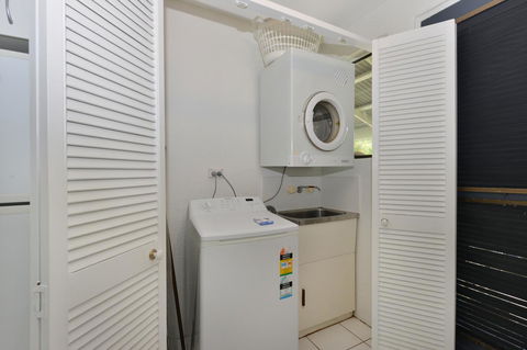 Seascape Holidays At Beachfront Terraces - Grafton Accommodation 16