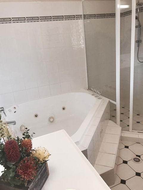 The Bearded Dragon Boutique Hotel - Grafton Accommodation 44