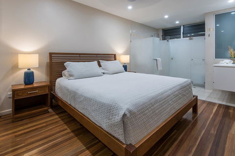 Beach Lodges - Grafton Accommodation 44