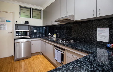 Beach Lodges - Grafton Accommodation 29