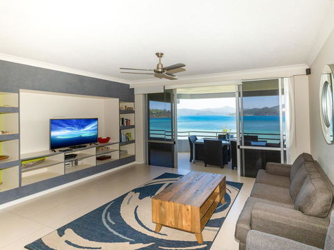 Beach Lodges - Grafton Accommodation 14
