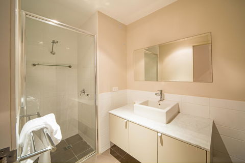 Whitsunday Reflections - Grafton Accommodation 4
