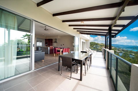 Whitsunday Reflections - Grafton Accommodation 2