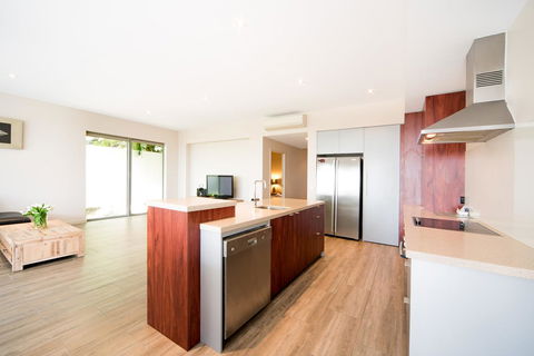 Whitsunday Reflections - Grafton Accommodation 6