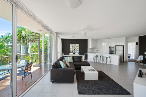 Noosa Tropicana - Grafton Accommodation 10