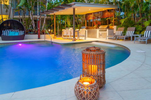Noosa Tropicana - Grafton Accommodation 1