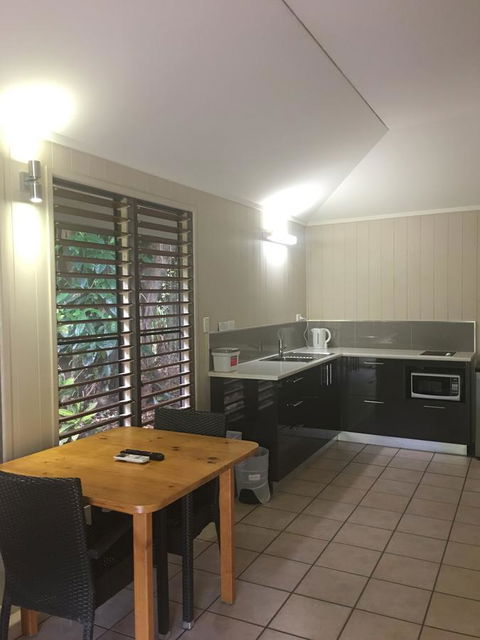 Eco Village Mission Beach - Grafton Accommodation 13