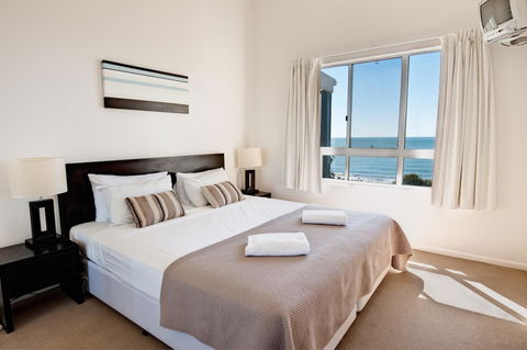 The Point Resort - Grafton Accommodation 9