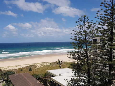 Surfers Chalet - Grafton Accommodation 35
