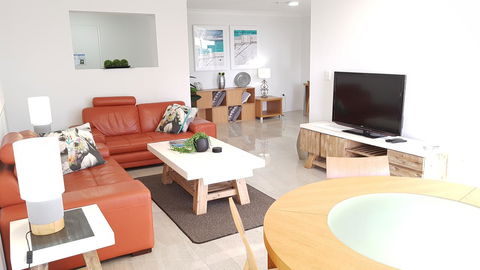 Surfers Chalet - Grafton Accommodation 16