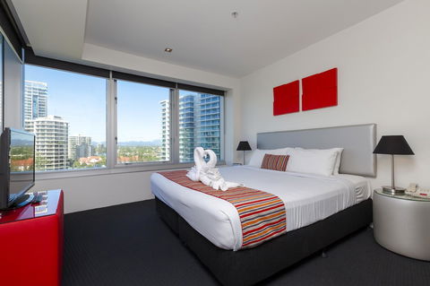 Q1 Resort & Spa - Official - Grafton Accommodation 9
