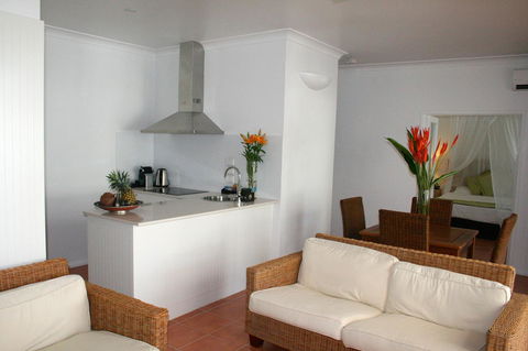 The Reef House Adults Retreat - Enjoy 28 Complimentary Inclusions - Grafton Accommodation 41