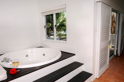 The Reef House Adults Retreat - Enjoy 28 Complimentary Inclusions - Grafton Accommodation 28