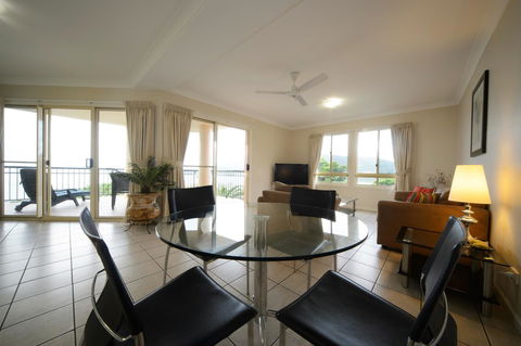 Martinique Whitsunday Resort - Grafton Accommodation 40