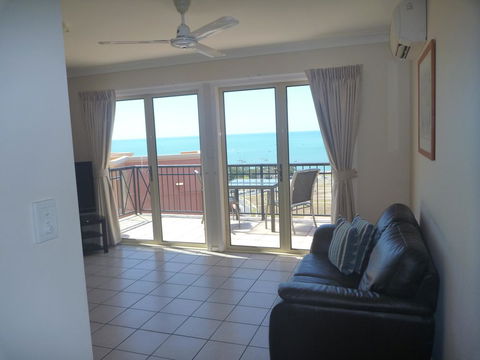Martinique Whitsunday Resort - Grafton Accommodation 43