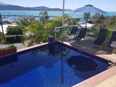Sunlit Waters Studio Apartments - Grafton Accommodation 4