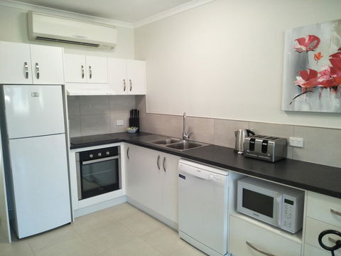 Airlie Seaview Apartments - Grafton Accommodation 13