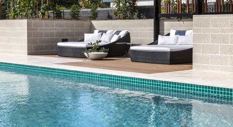 Boardwalk Burleigh Beach - Official - Grafton Accommodation 28