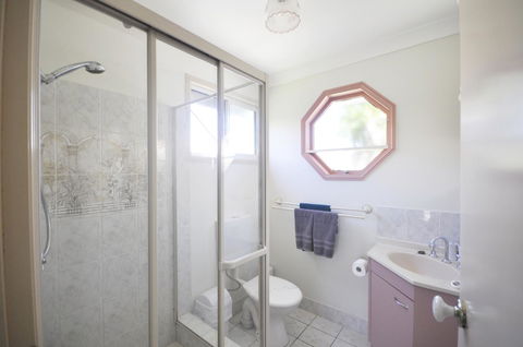 Bribie Island Canal Holiday Destination! - Grafton Accommodation 10