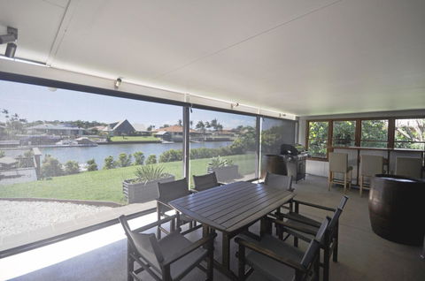 Bribie Island Canal Holiday Destination! - Grafton Accommodation 7