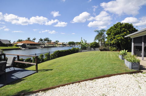 Bribie Island Canal Holiday Destination! - Grafton Accommodation 13