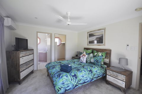 Bribie Island Canal Holiday Destination! - Grafton Accommodation 9