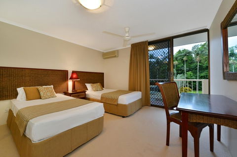 Argosy On The Beach - Grafton Accommodation 3