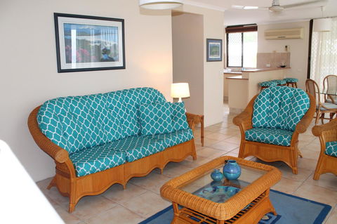Argosy On The Beach - Grafton Accommodation 12
