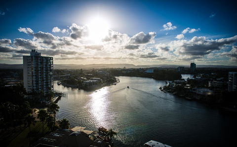 Tiki Hotel Apartments Surfers Paradise - Grafton Accommodation 2