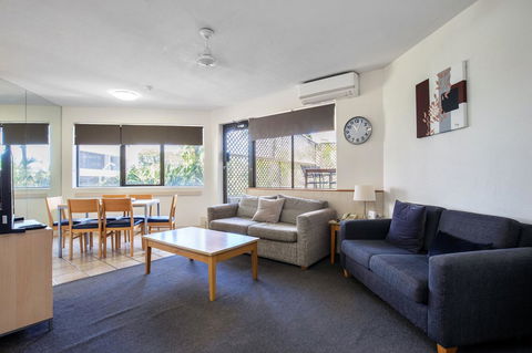 Tiki Hotel Apartments Surfers Paradise - Grafton Accommodation 3