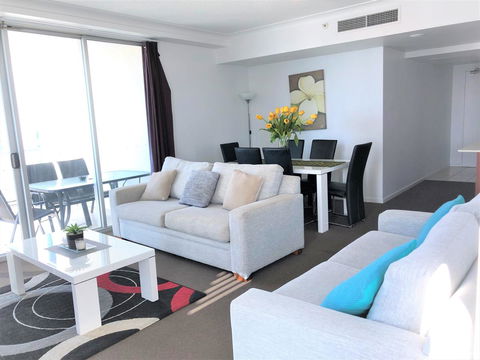 Beach Stay - Ocean & Riverview Resort Chevron Renaissance Central Surfers Paradise - Grafton Accommodation 18
