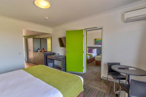 Mackay Oceanside Central Hotel Official - Grafton Accommodation 12