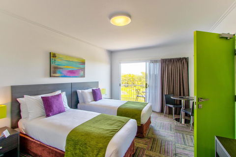 Mackay Oceanside Central Hotel Official - Grafton Accommodation 11