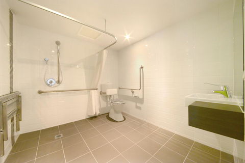 Mackay Oceanside Central Hotel Official - Grafton Accommodation 27
