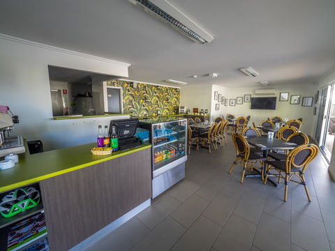 Mackay Oceanside Central Hotel Official - Grafton Accommodation 31