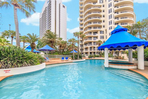 APR Private SUITES MOROC By The Beach - Grafton Accommodation 11